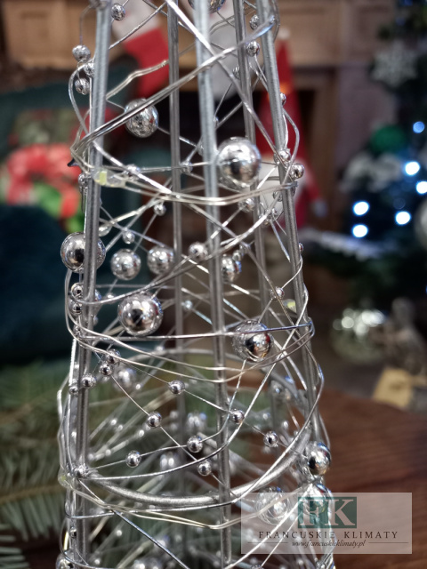 SREBRNA CHOINKA PODŚWIETLANA LED 30 cm NA METALOWYM STELAŻU SREBRNA CHOINKA PODŚWIETLANA LED 30 cm NA METALOWYM STELAŻU