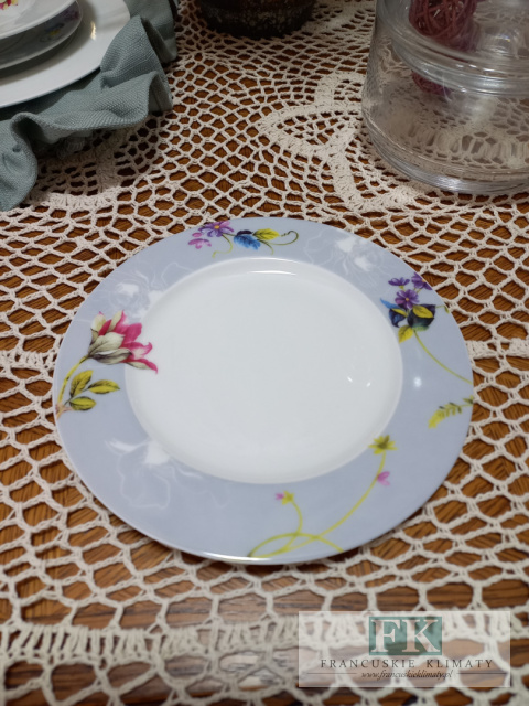 SERWIS OBIADOWY 18 ELEMETOWY KPL "LUNA" PORCELANA 6/18 SERWIS OBIADOWY 18 ELEMETOWY KPL "LUNA" PORCELANA 6/18