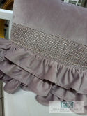 POSZEWKA VELVET - PLUSZ 3 DEKORACYJNE FALBANY 50/50 , PUDROWY RÓŻ CYRKONIE POSZEWKA VELVET - PLUSZ 3 DEKORACYJNE FALBANY 50/50 , PUDROWY RÓŻ CYRKONIE