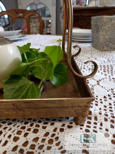 METALOWA TACA Z RĄCZKA 32 CM