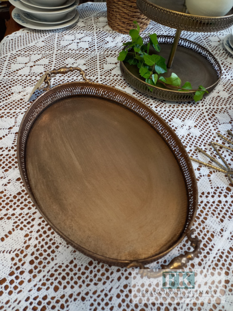 TACA Z RĄCZKAMI DEKORACYJNA 46 CM METAL